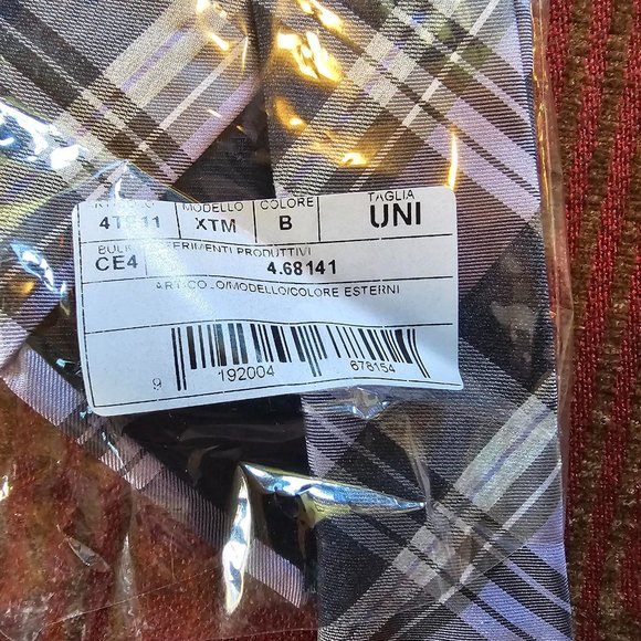 Tom Ford 100% Silk Tie Made in Italy - Brand New - Picture 4 of 5